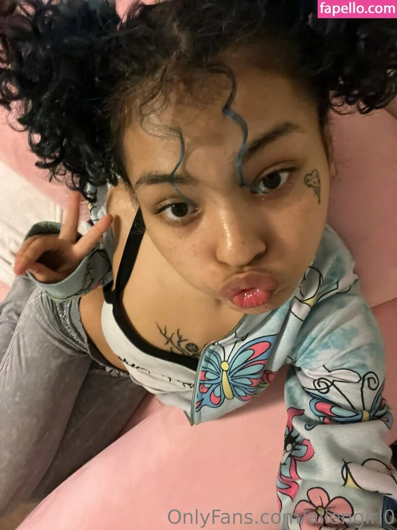 aliengirl0 Onlyfans Photo Gallery 