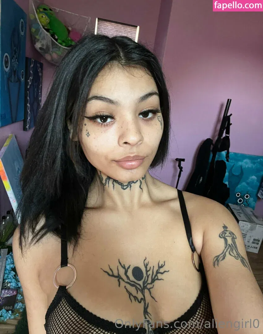 aliengirl0 Onlyfans Photo Gallery 