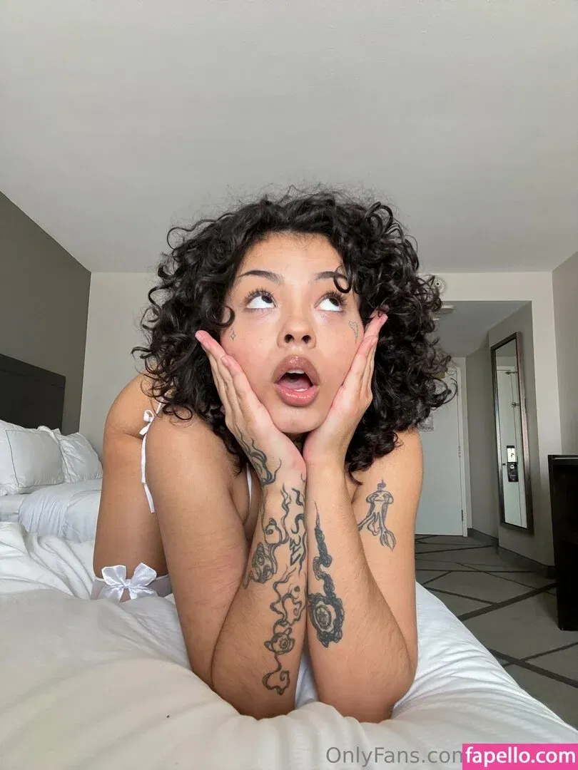 aliengirl0 Onlyfans Photo Gallery 