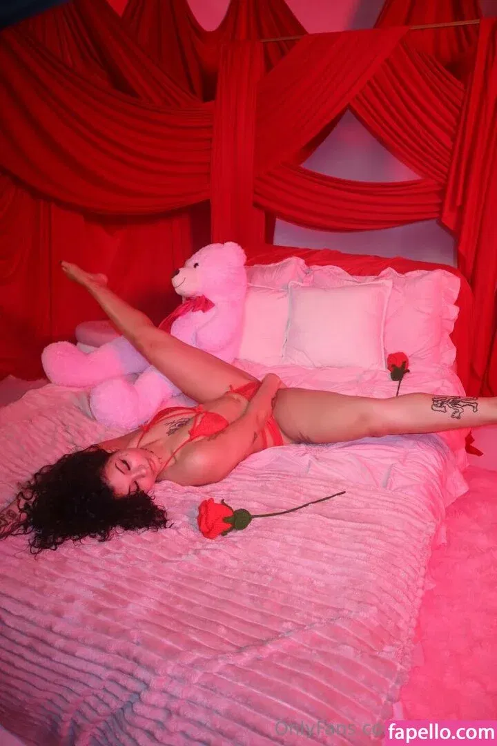 aliengirl0 Onlyfans Photo Gallery 