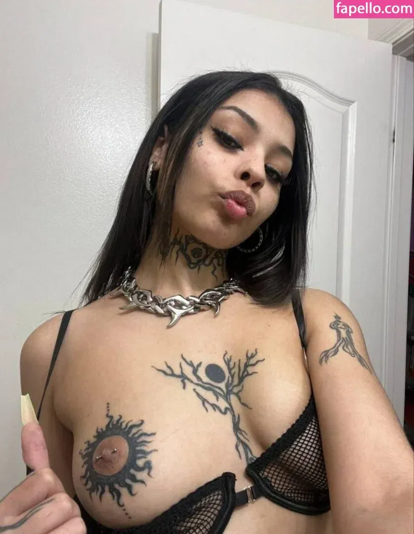 aliengirl0 Onlyfans Photo Gallery 