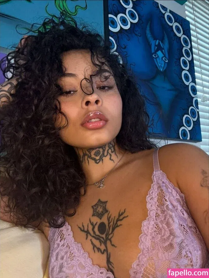 aliengirl0 Onlyfans Photo Gallery 