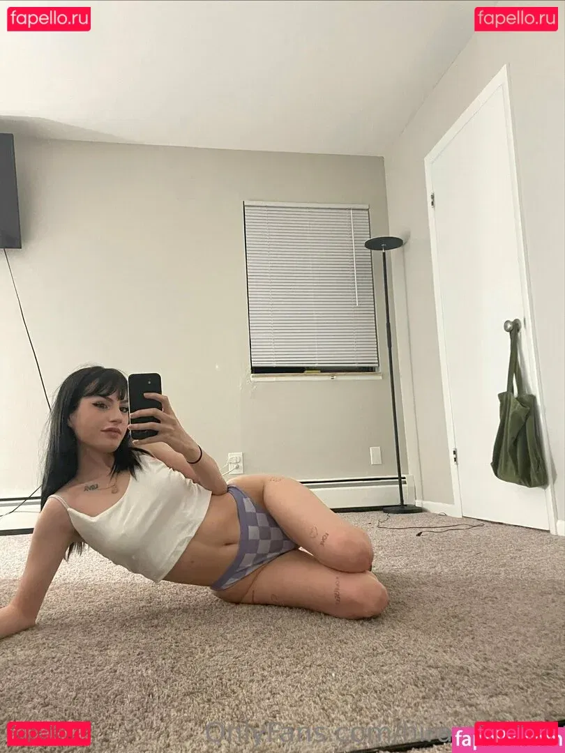 hiravenrose Onlyfans Photo Gallery 