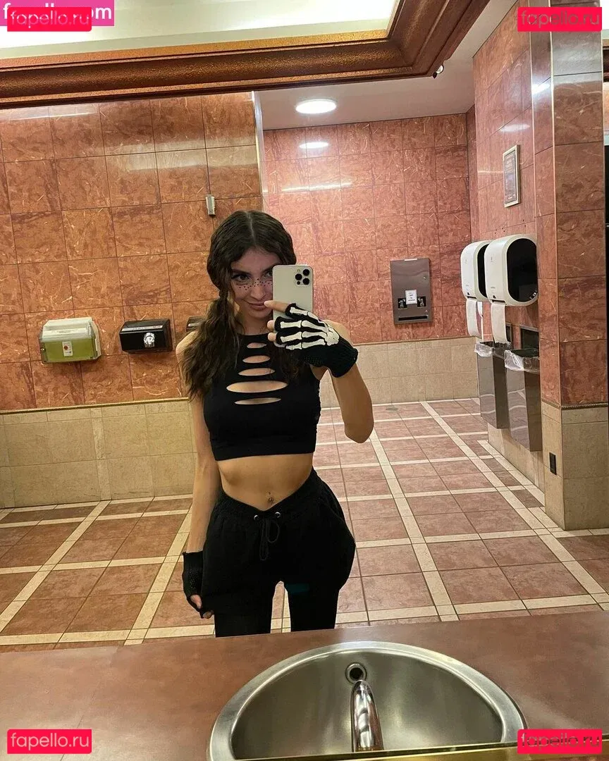 ChloeNight Onlyfans Photo Gallery 