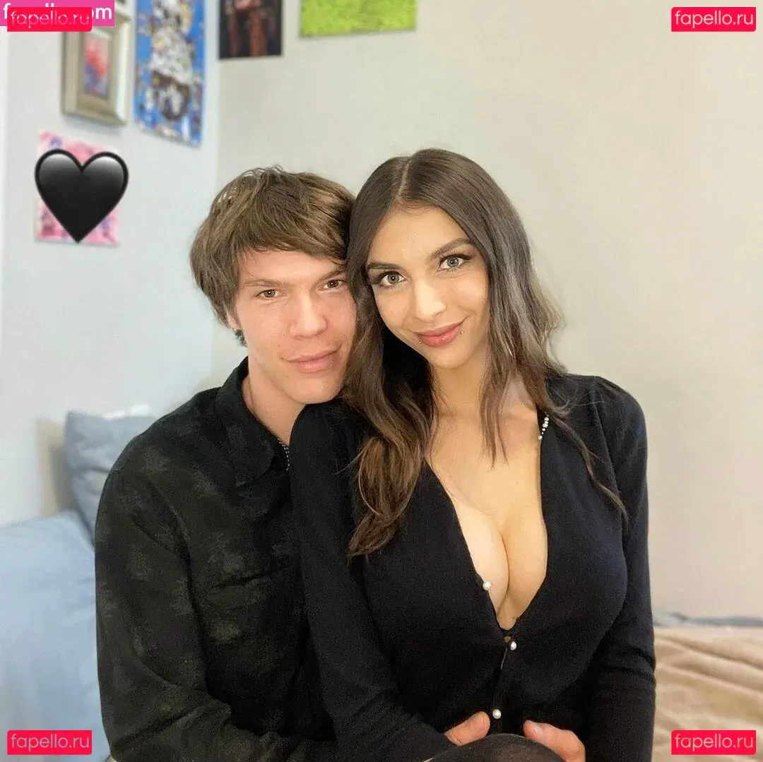 ChloeNight Onlyfans Photo Gallery 