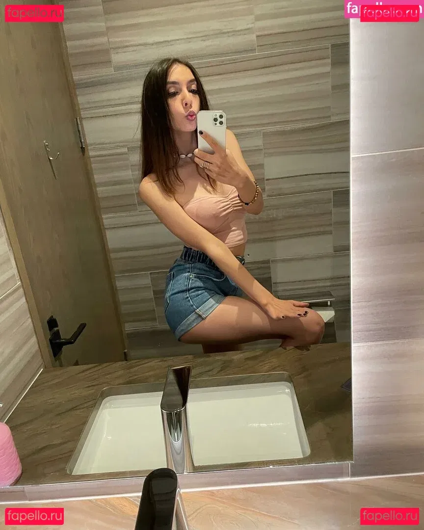 ChloeNight Onlyfans Photo Gallery 