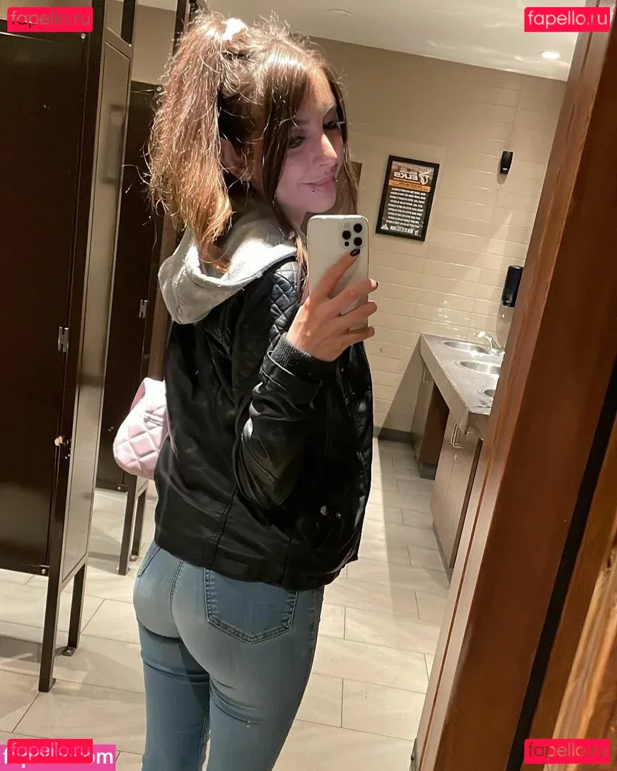 ChloeNight Onlyfans Photo Gallery 