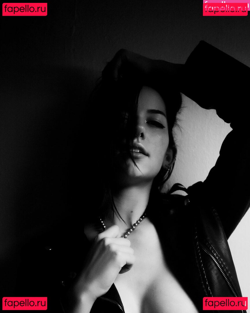 Rox Annie Nude Onlyfans Photo 4