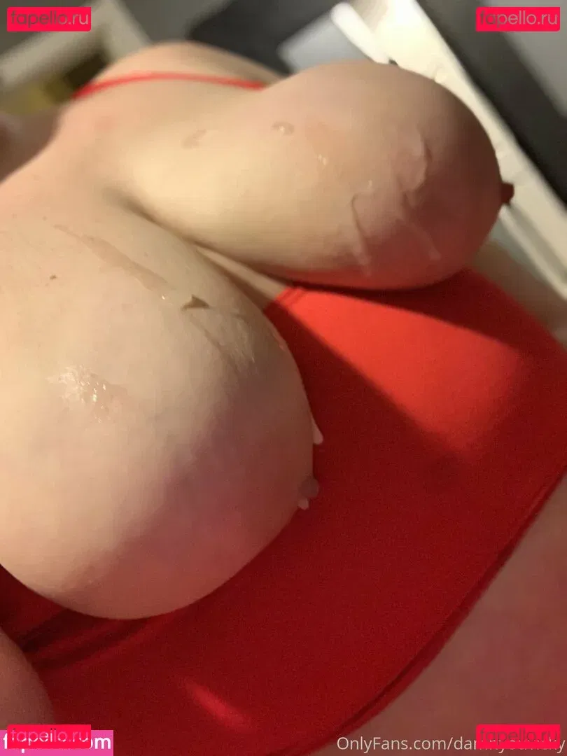 damnyouvicky Onlyfans Photo Gallery 