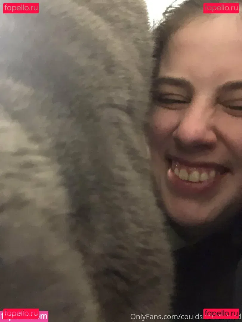 couldshouldwood Onlyfans Photo Gallery 