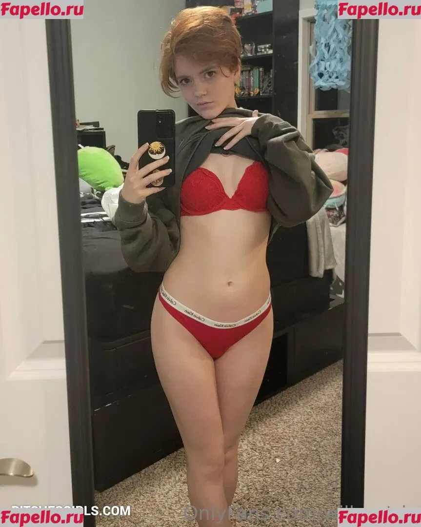 Willow.Trie Onlyfans Photo Gallery 