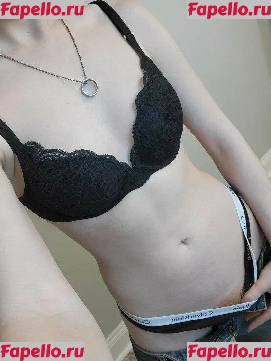 Willow.Trie Onlyfans Photo Gallery 