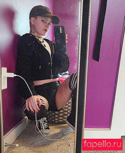 Willow.Trie Onlyfans Photo Gallery 