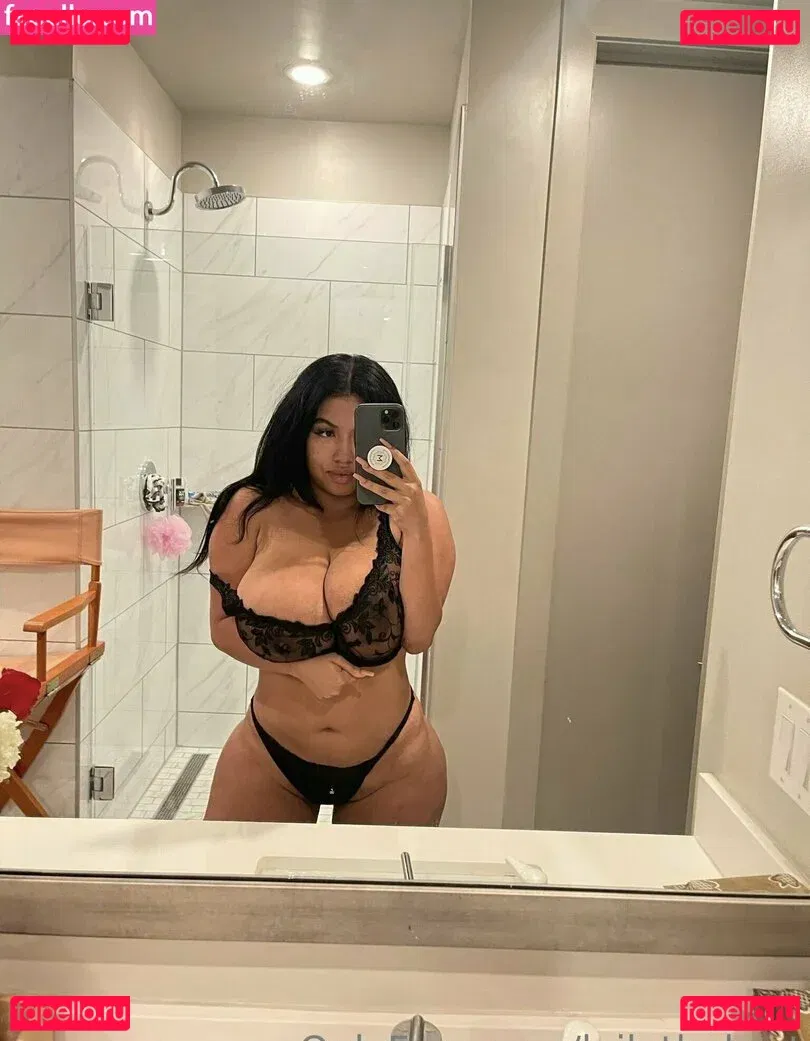 spoiledlayla Onlyfans Photo Gallery 