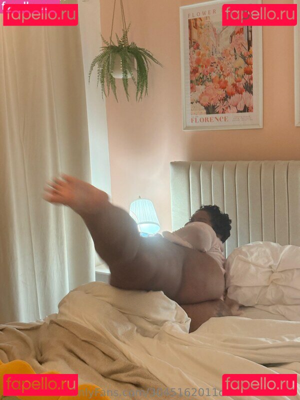 colecurve Nude Onlyfans Photo 3
