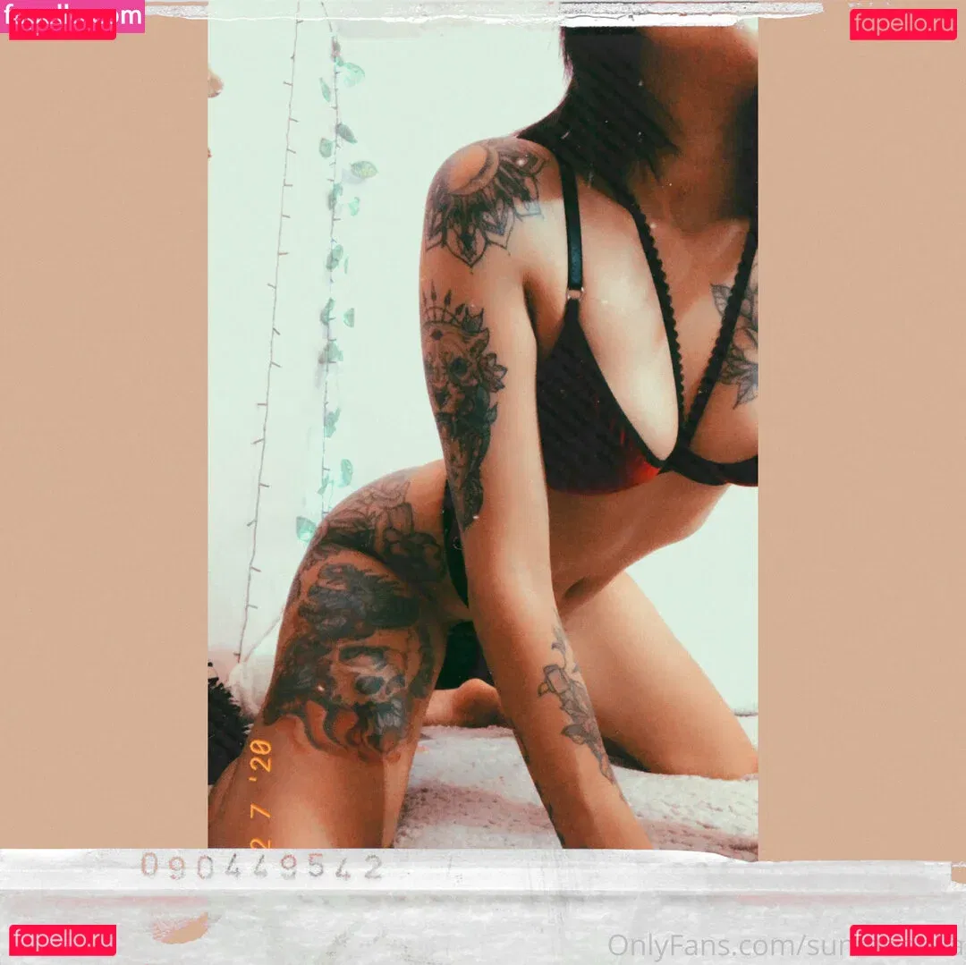 sunmoonlia Onlyfans Photo Gallery 