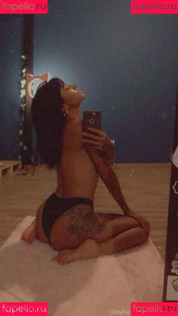 sunmoonlia Onlyfans Photo Gallery 