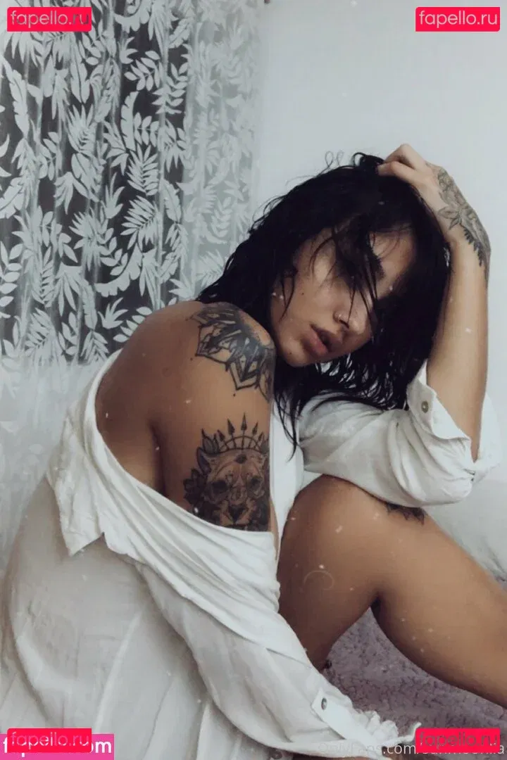 sunmoonlia Onlyfans Photo Gallery 