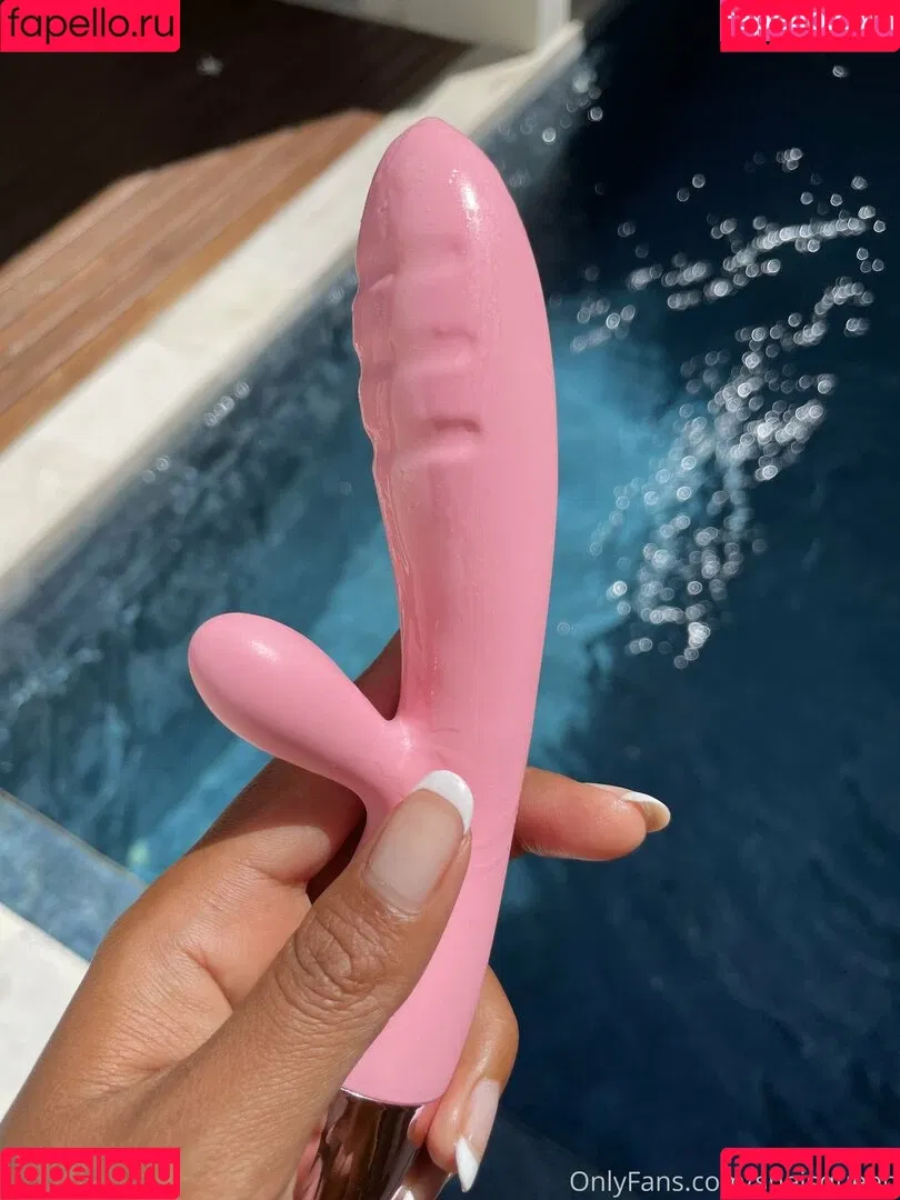 titasaharaofficial Onlyfans Photo Gallery 