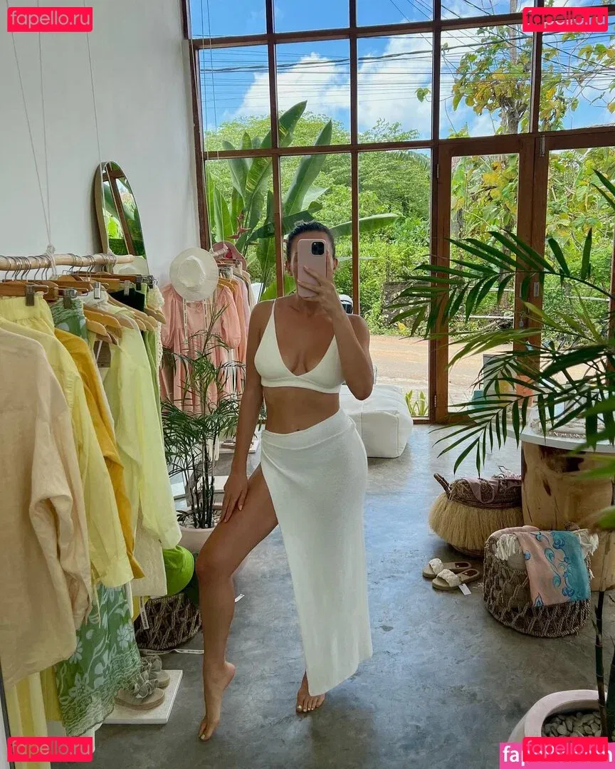 Ariel Kahana Onlyfans Photo Gallery 