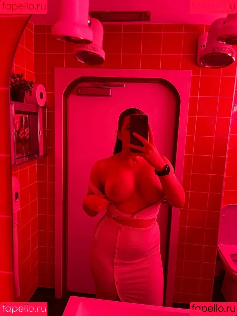 Pretty Boobs Onlyfans Photo Gallery 