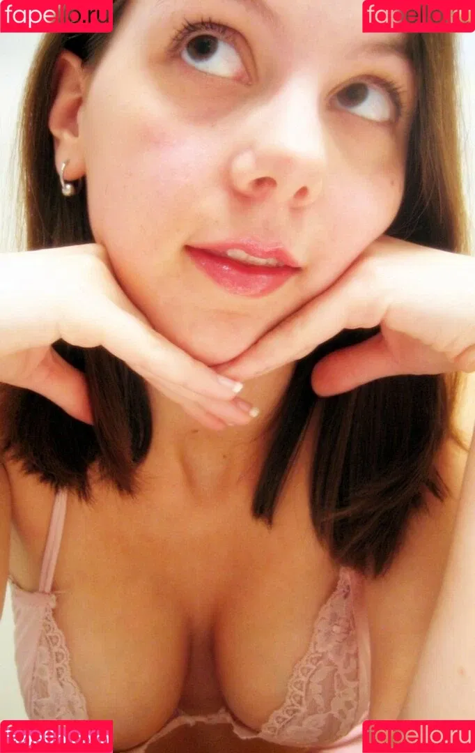 Pretty Boobs Onlyfans Photo Gallery 