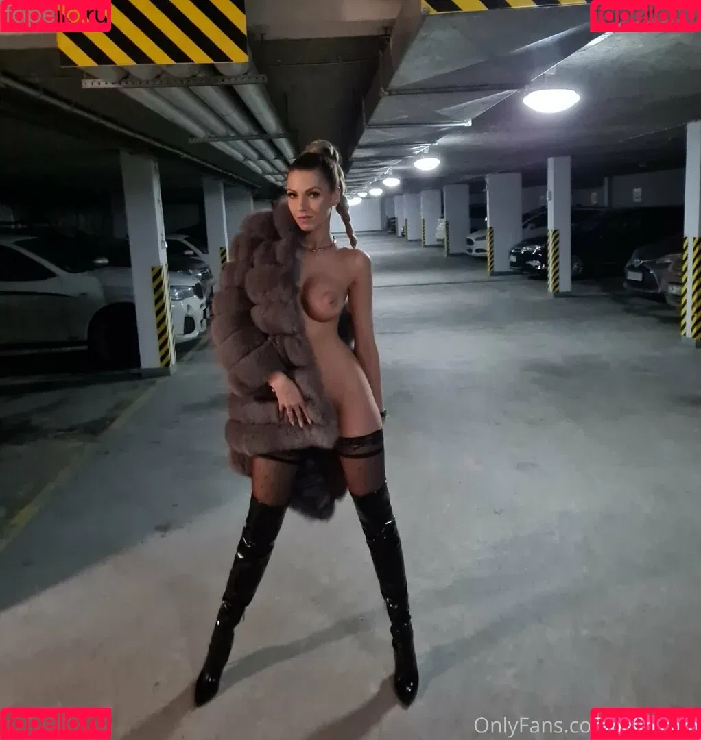 angelvip Onlyfans Photo Gallery 