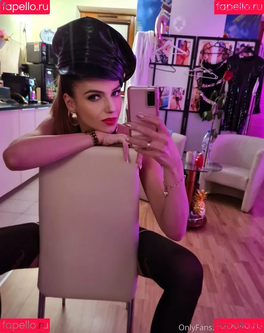 angelvip Onlyfans Photo Gallery 