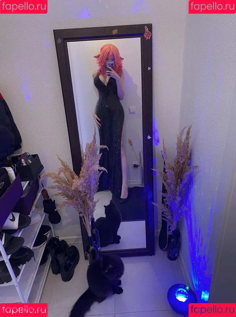 felvelial Onlyfans Photo Gallery 