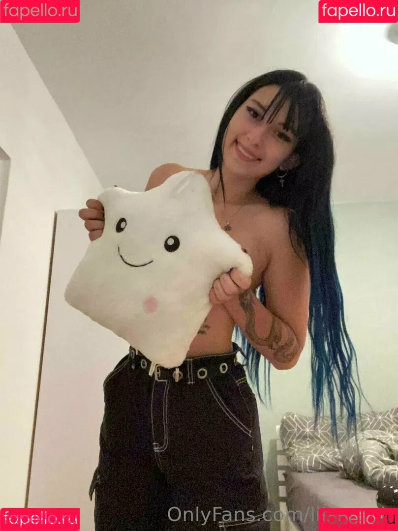 lilsaraah Onlyfans Photo Gallery 