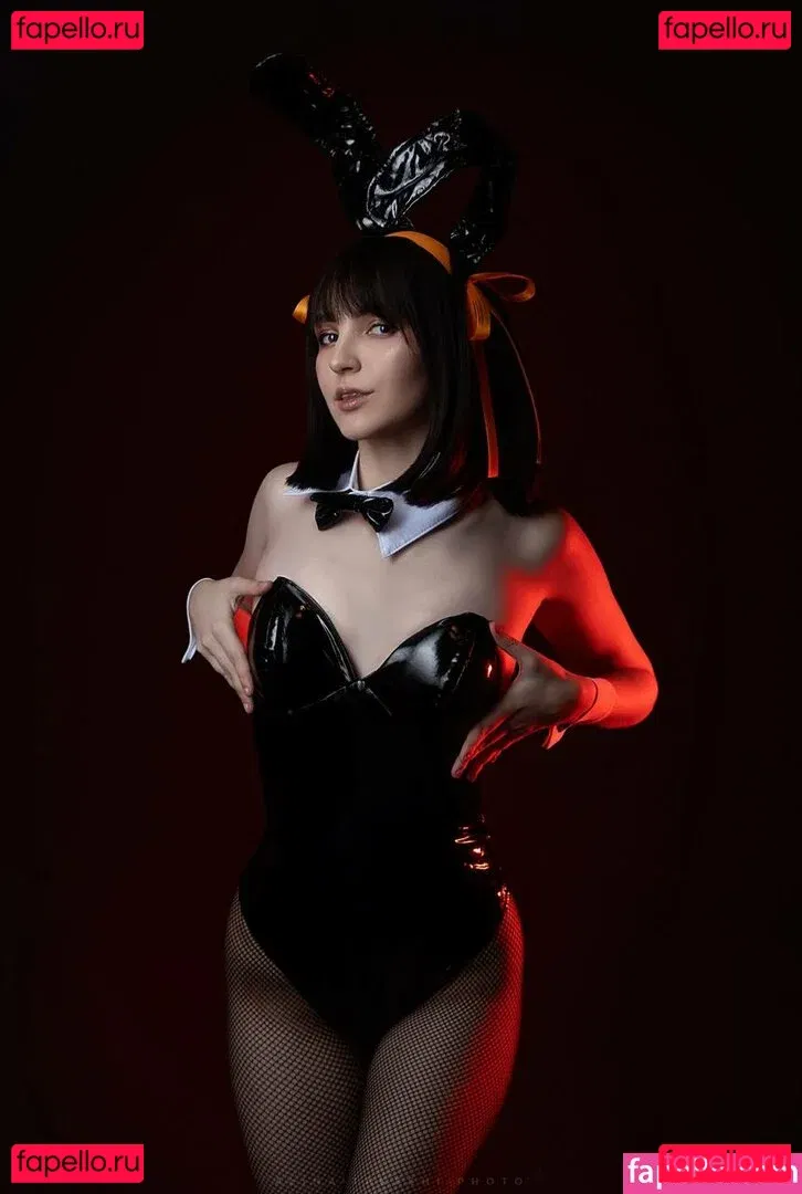 Anna Kuoyama Onlyfans Photo Gallery 