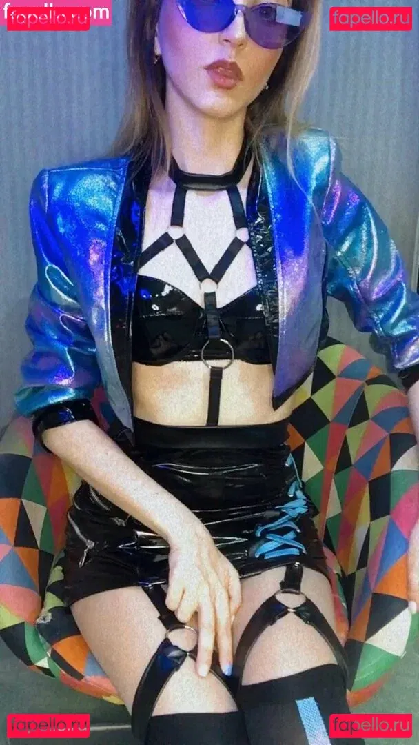 Anna Kuoyama Onlyfans Photo Gallery 