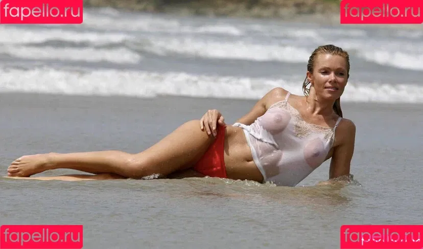 Nell McAndrew Onlyfans Photo Gallery 