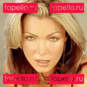 Nell McAndrew Onlyfans Photo Gallery 