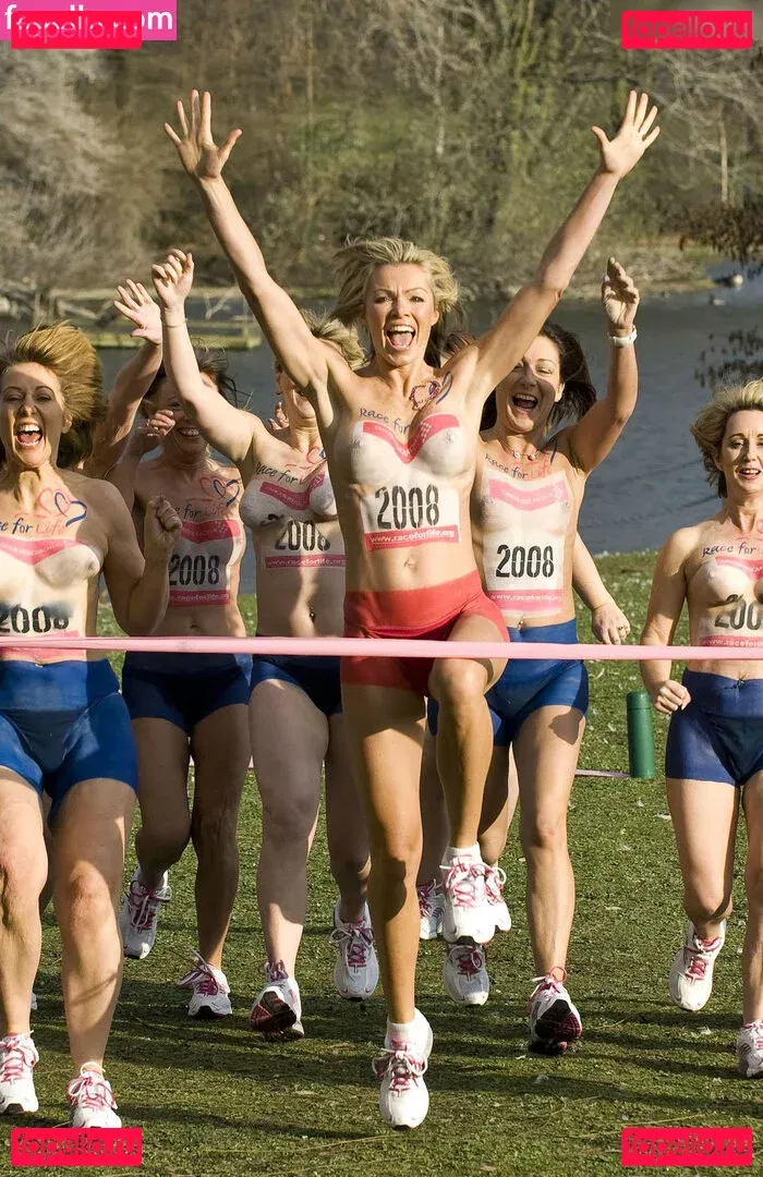 Nell McAndrew Onlyfans Photo Gallery 