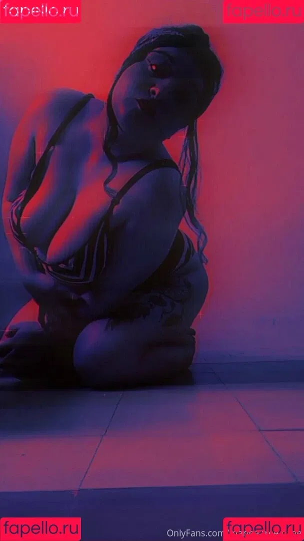 c.blkheart Onlyfans Photo Gallery 