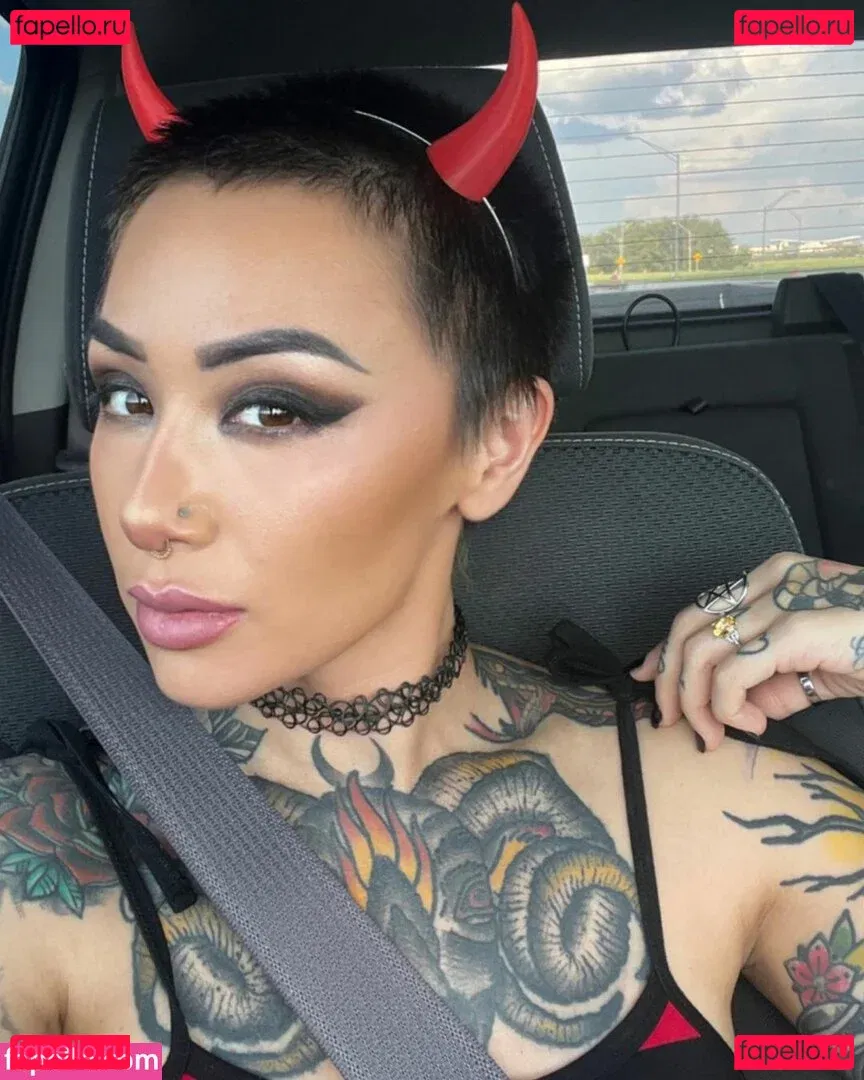 c.blkheart Onlyfans Photo Gallery 