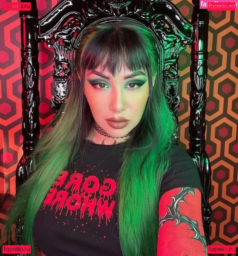 c.blkheart Onlyfans Photo Gallery 