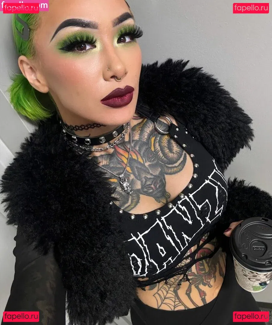 c.blkheart Onlyfans Photo Gallery 