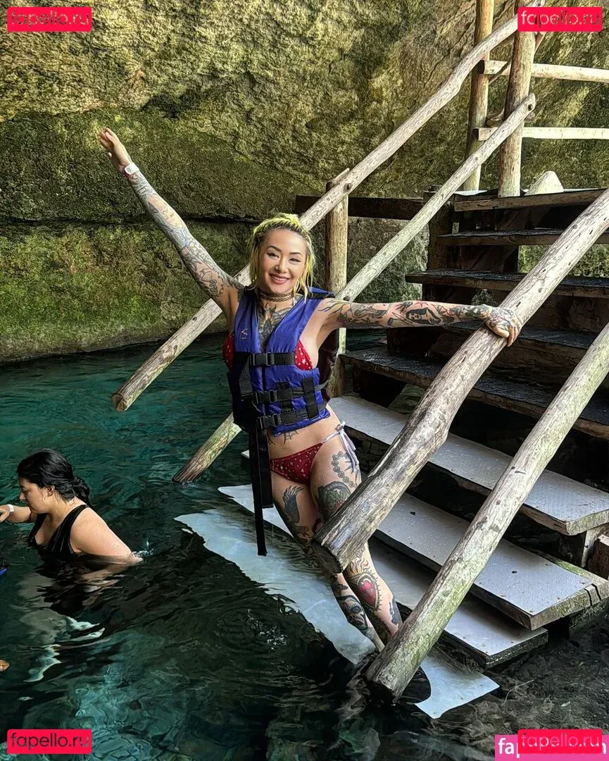 c.blkheart Onlyfans Photo Gallery 