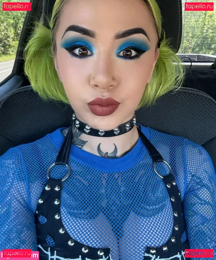 c.blkheart Onlyfans Photo Gallery 