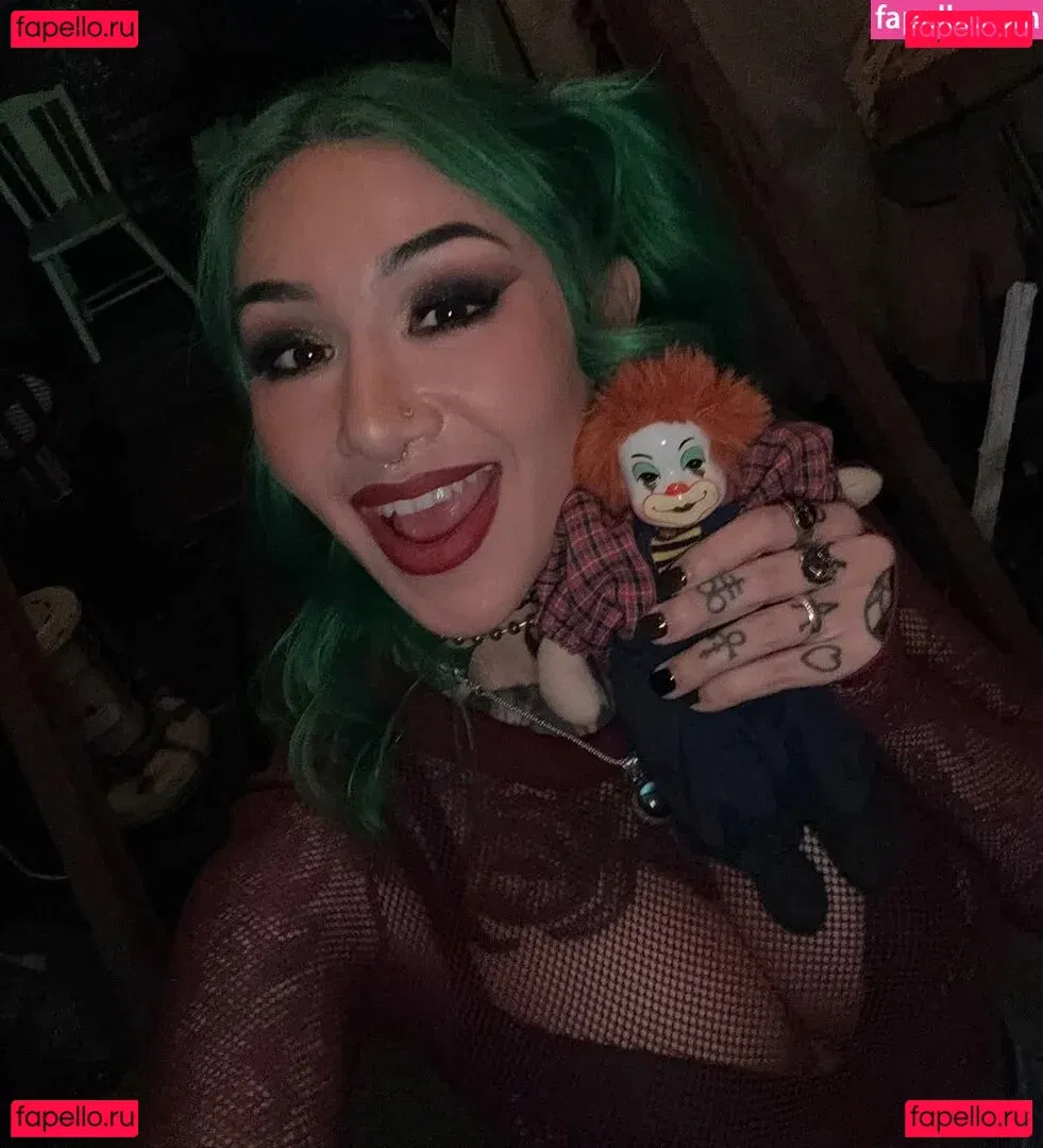 c.blkheart Onlyfans Photo Gallery 