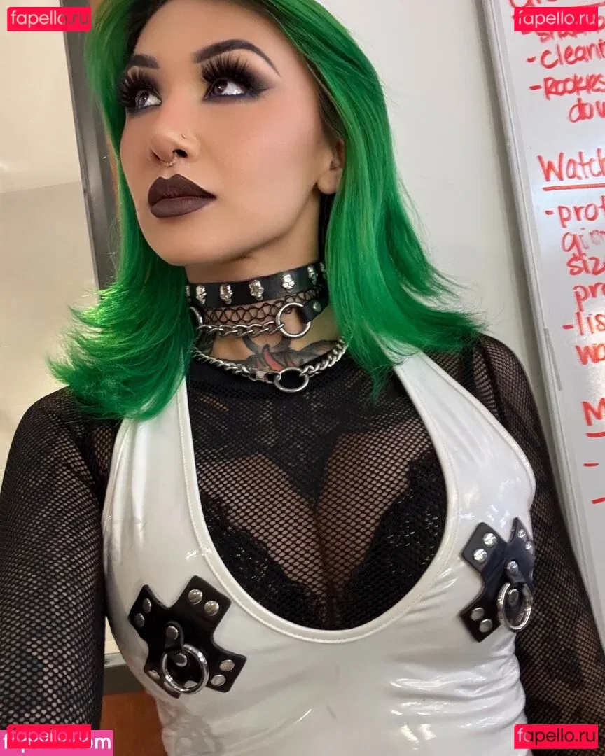 c.blkheart Onlyfans Photo Gallery 