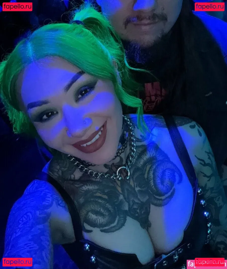 c.blkheart Onlyfans Photo Gallery 