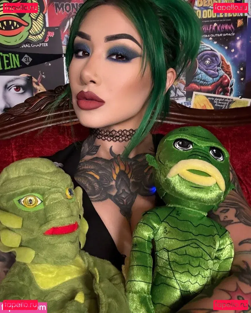 c.blkheart Onlyfans Photo Gallery 