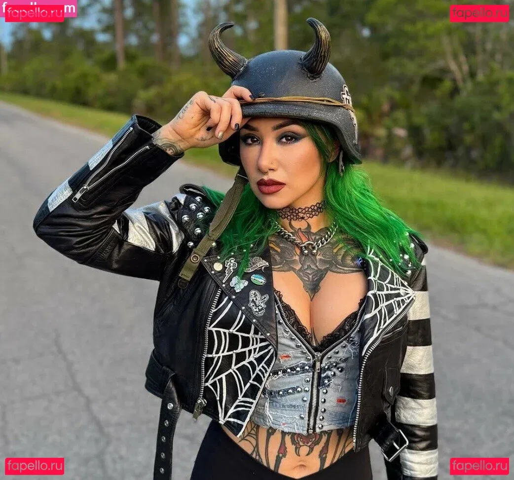 c.blkheart Onlyfans Photo Gallery 