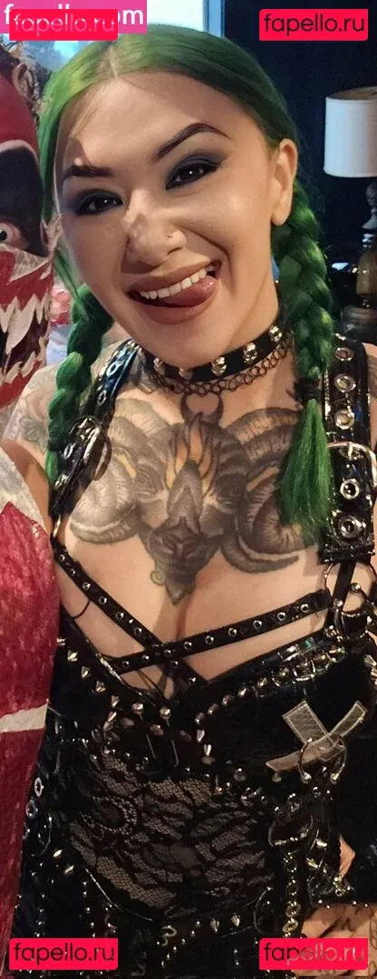 c.blkheart Onlyfans Photo Gallery 