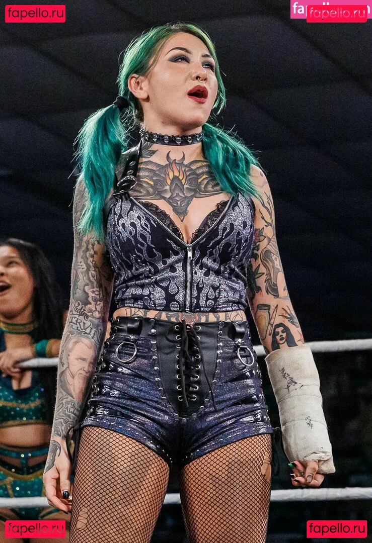 c.blkheart Onlyfans Photo Gallery 