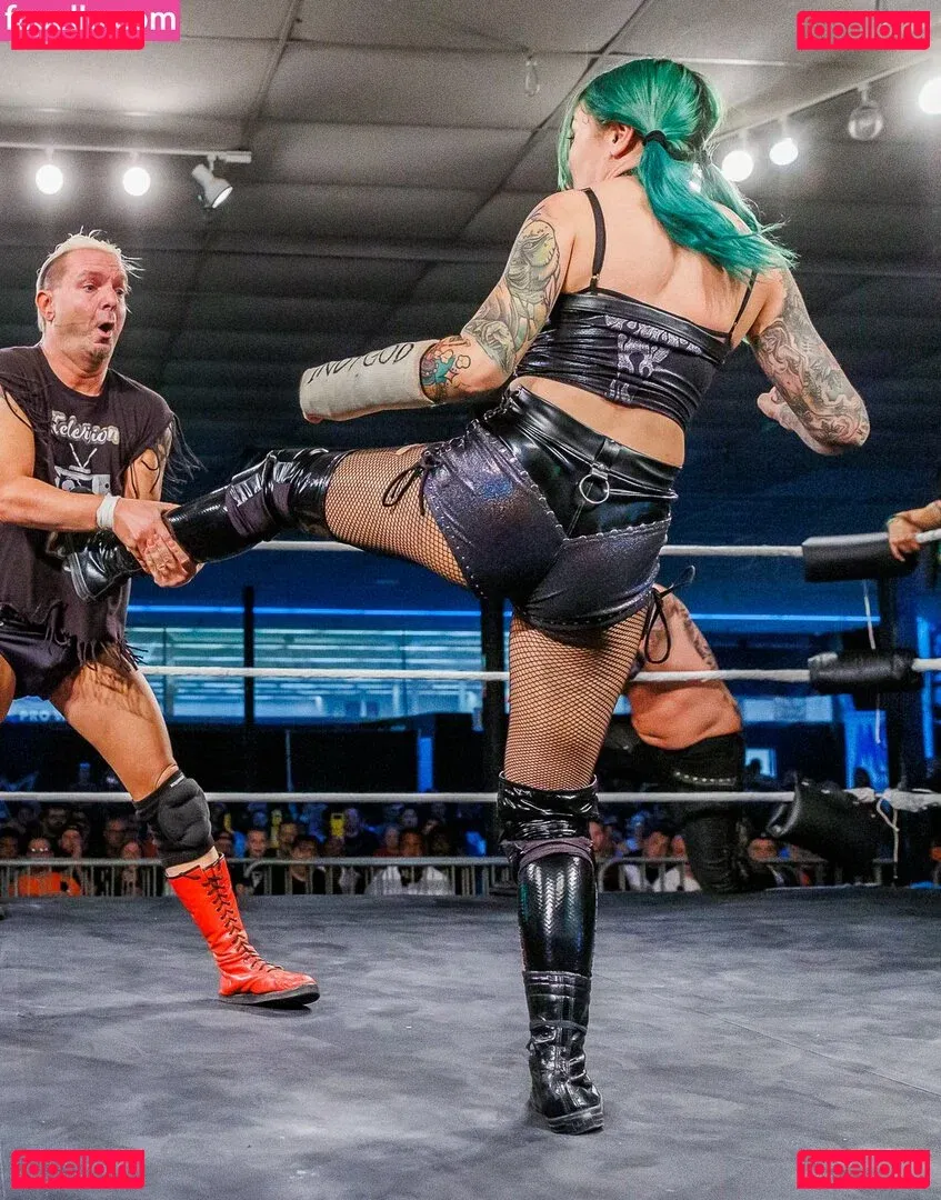 c.blkheart Onlyfans Photo Gallery 