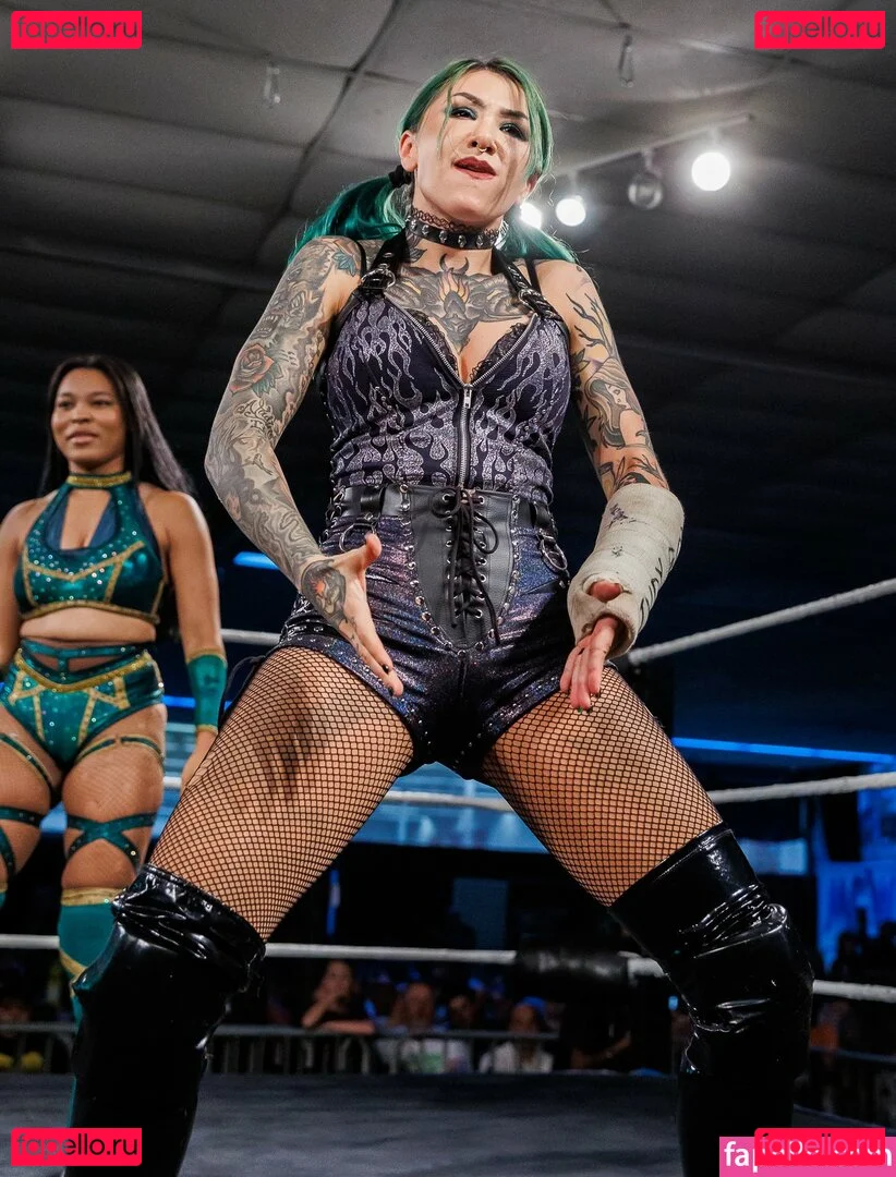 c.blkheart Onlyfans Photo Gallery 